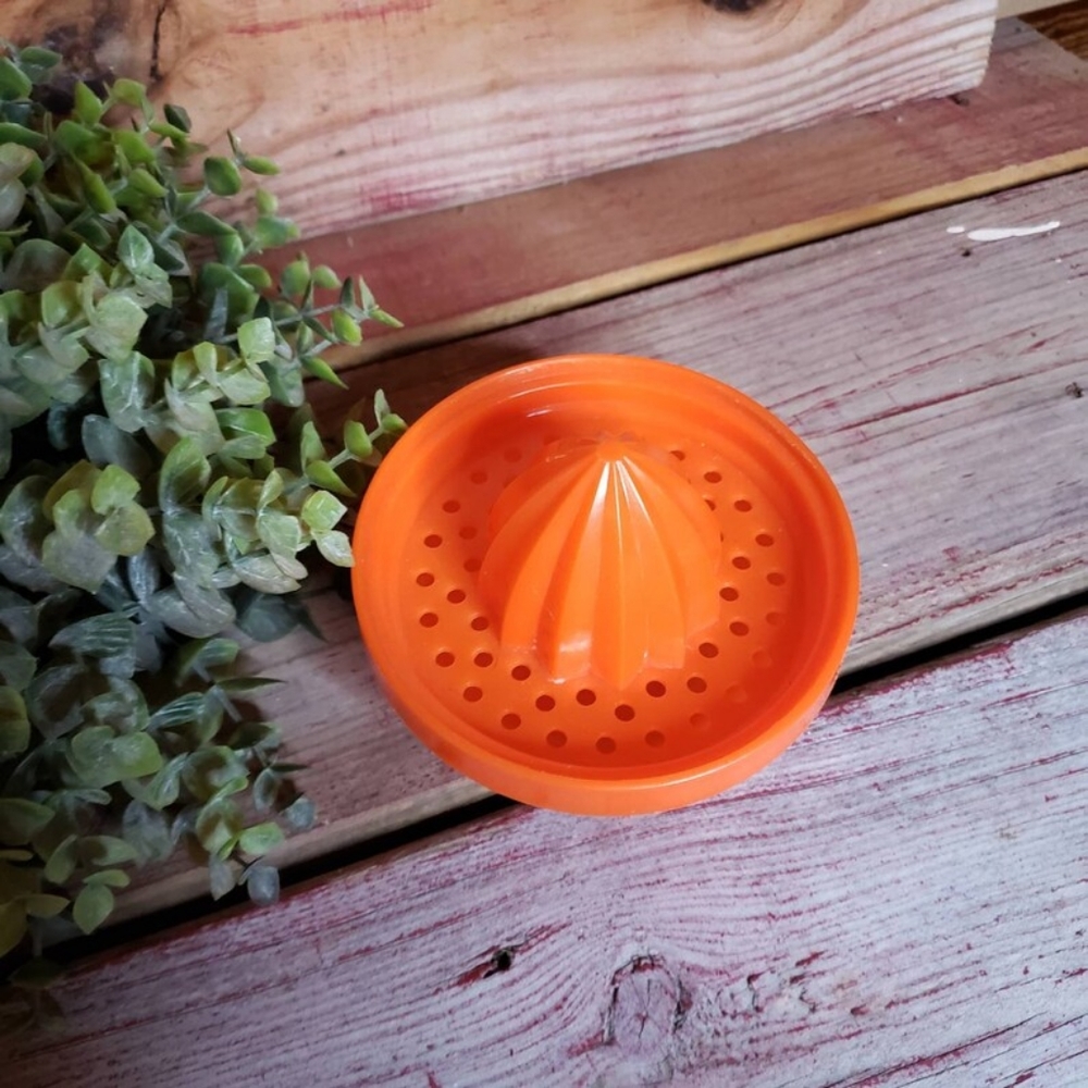 🍊 Vintage Sunkist Orange Juicer - Picture 2 of 6